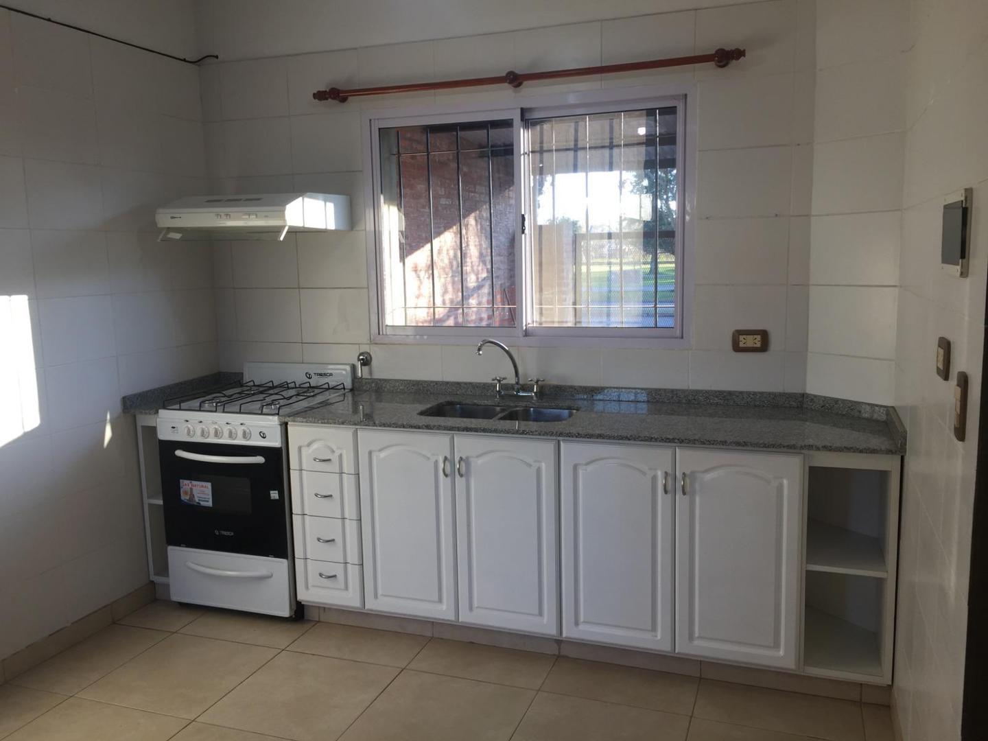 Departamento en Alquiler con 1 cocheras
