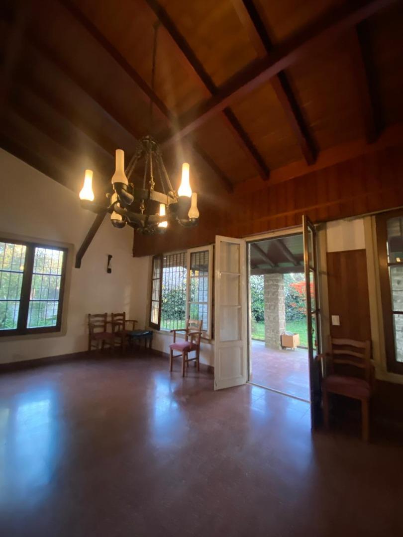 CASA  ESTILO COTTAGE SOBRE LOTE DE 941 MTS ZONA NORTE (MDP)