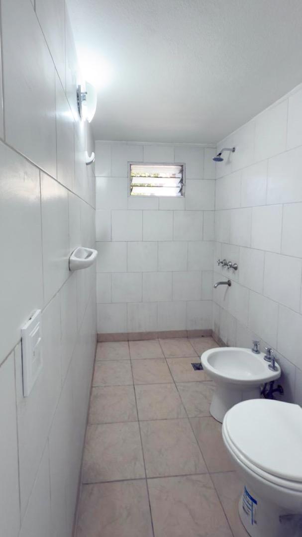 DEPARTAMENTO - 3 AMBIENTES CON COCHERA - S.A. DE PADUA SUR