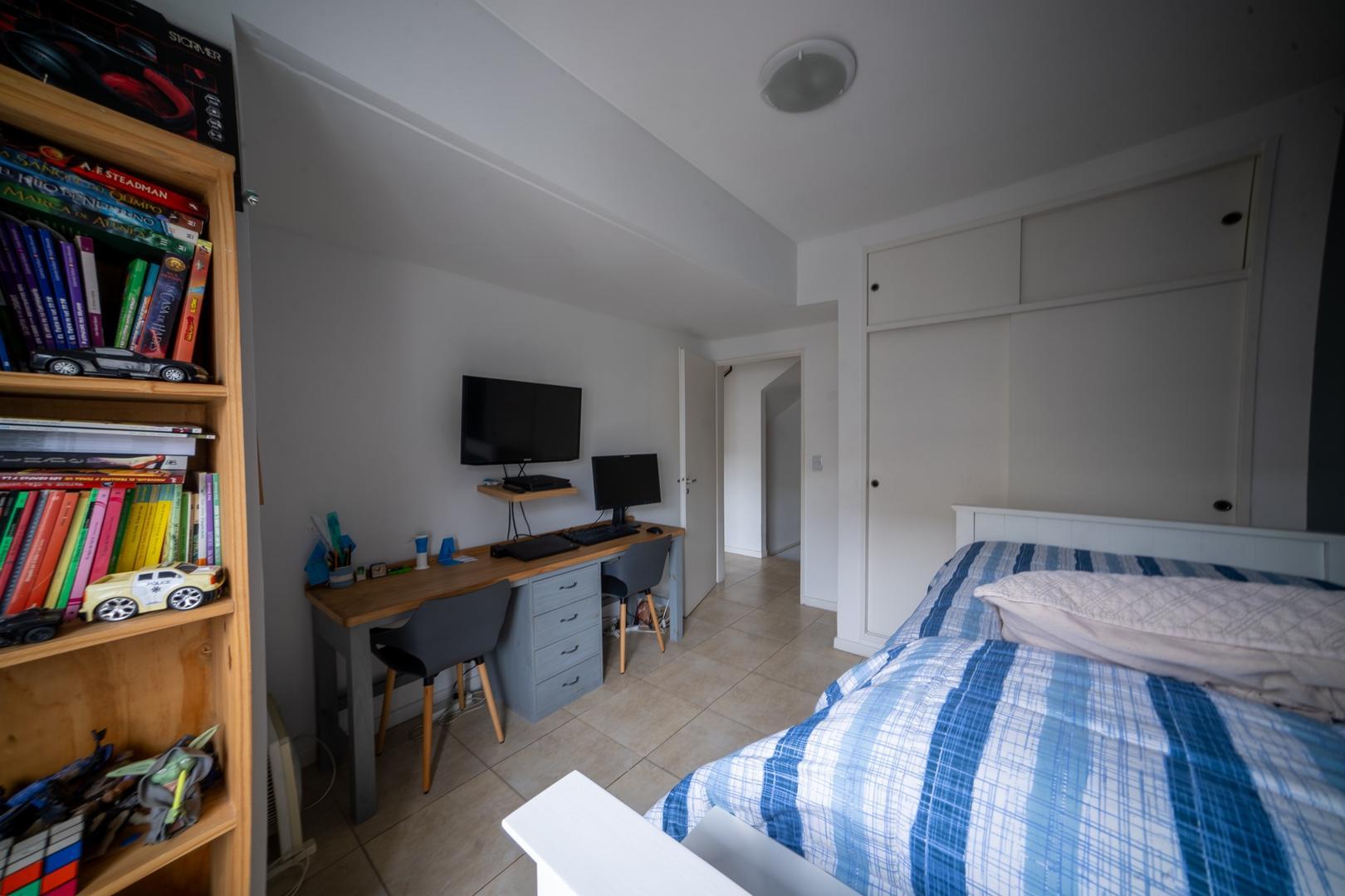 Casa en Venta en Complejo Cerrado Martínez