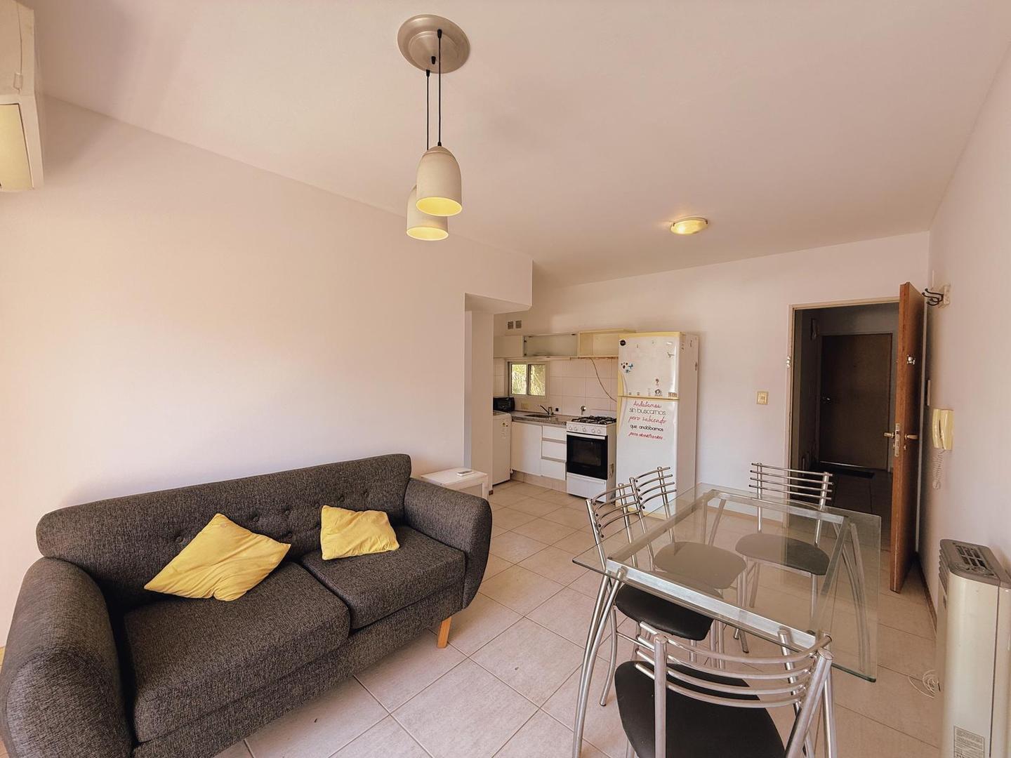 Departamento 2 ambientes con 1 baño