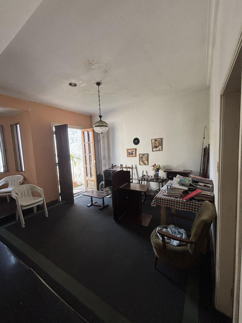 Casa 6 ambientes con 3 baños