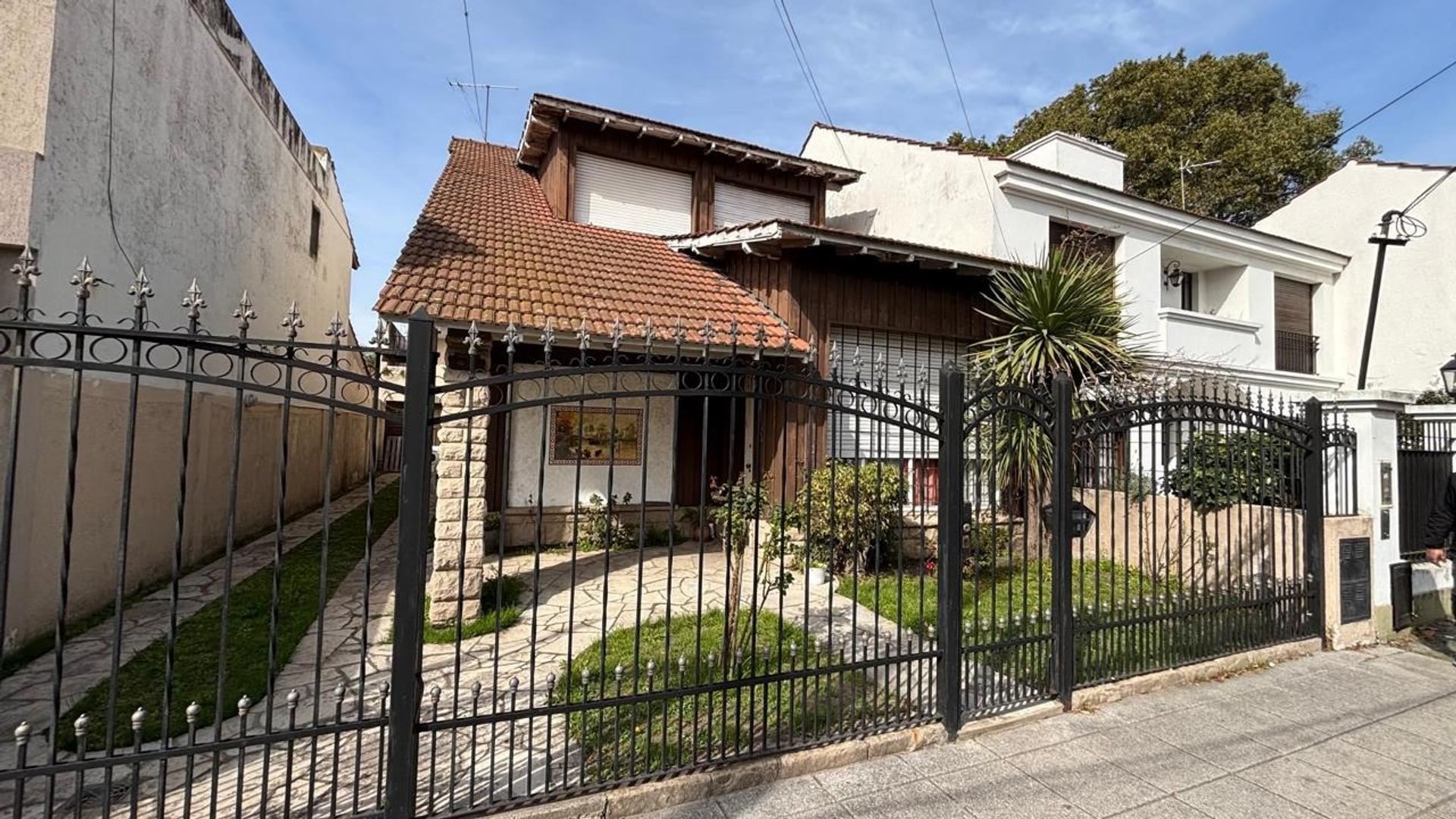 Chalet 4 ambientes venta Ramos Mejia