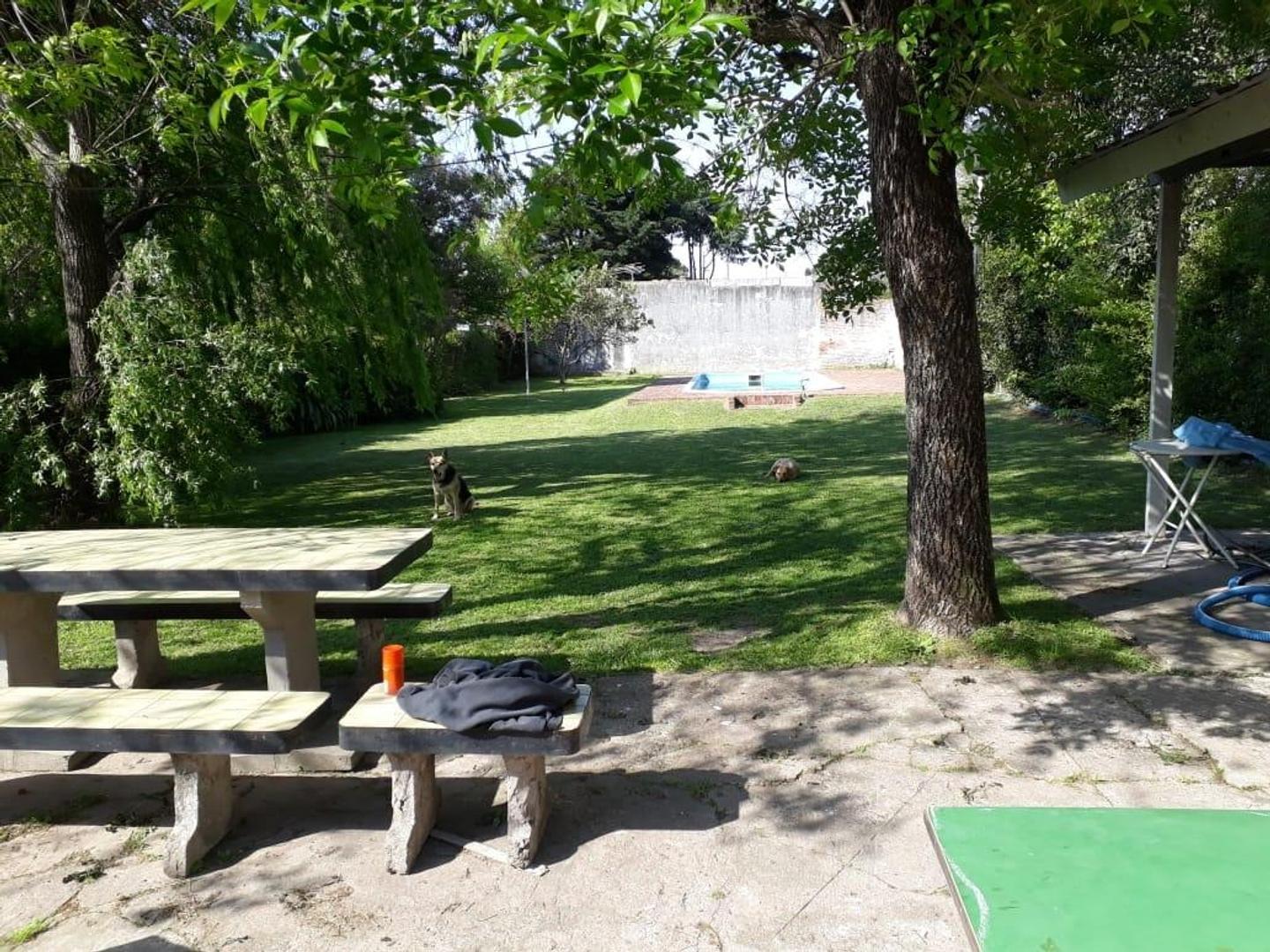 Casa 5 ambientes con 4 baños