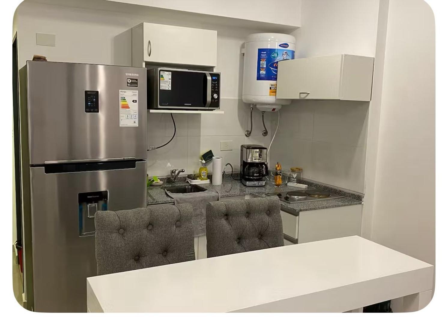 MONOAMBIENTE  CON BALCON EN EXCELENTE ZONA DE SAN CRISTOBAL!