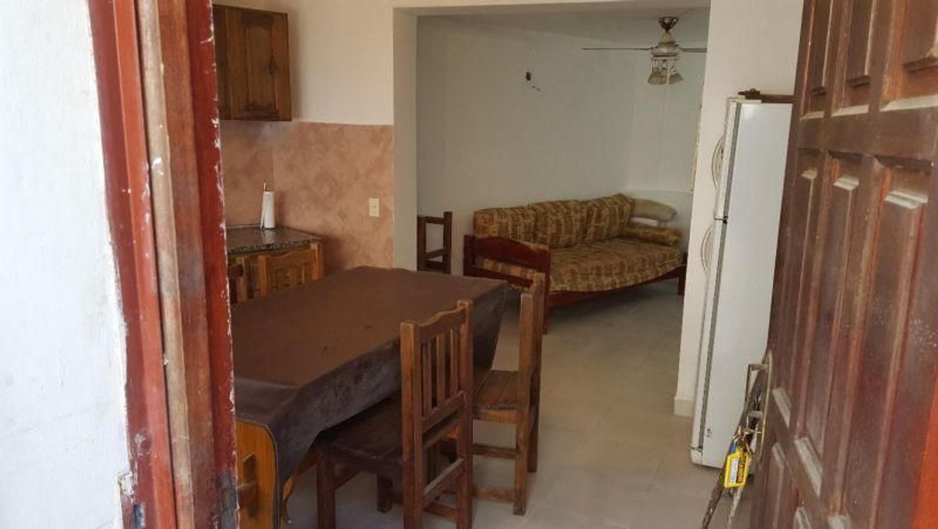 Depto Tipo Casa 3 ambientes con 1 baño