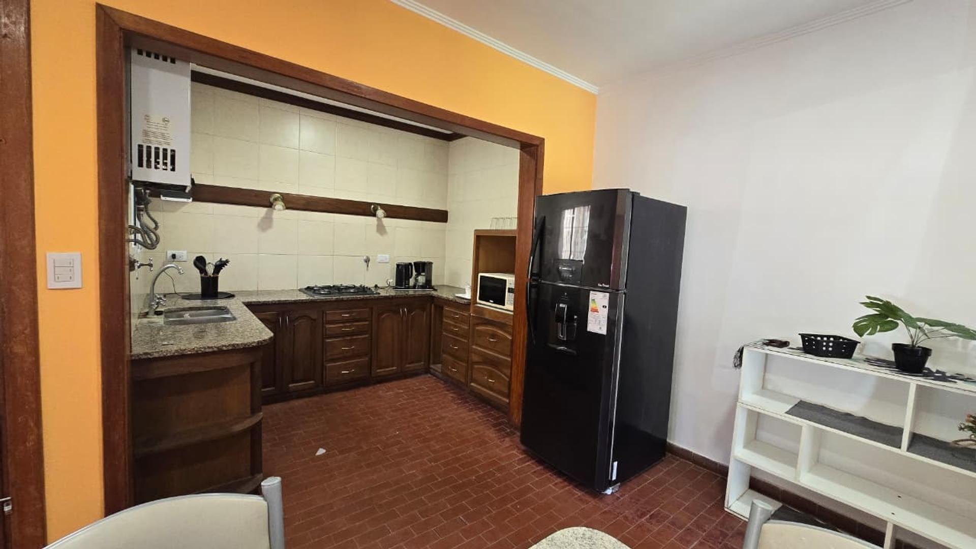 Depto Tipo Casa 4 ambientes con 2 baños