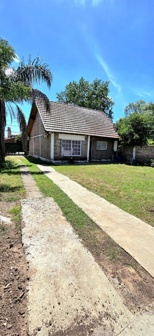 Casa en Venta con 4 cocheras