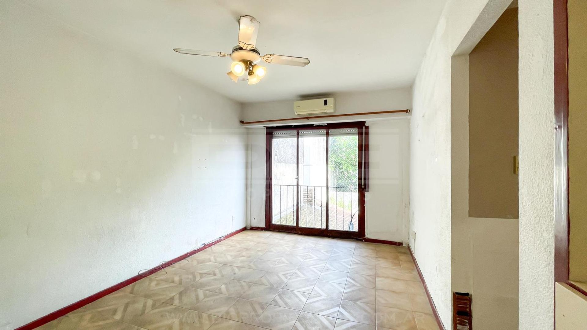 Rubén Darío al 4600, entre Carlos Tejedor y Belgrano