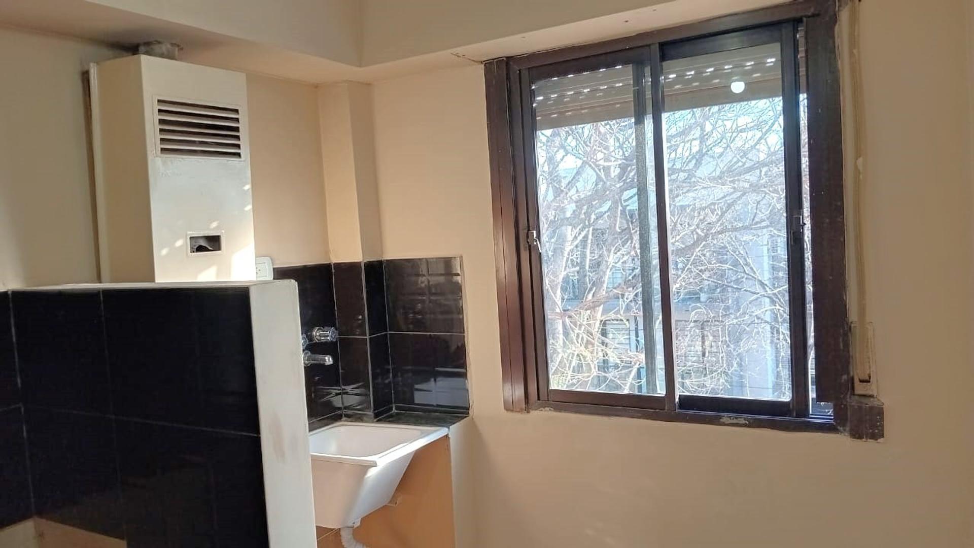 Departamento en Alquiler en Banfield, $ 480.000