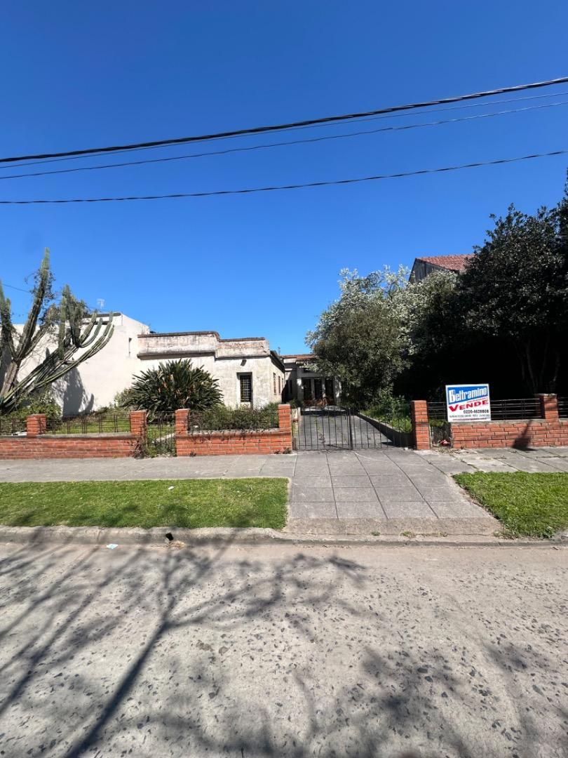 VENTA CASA A REFACCIONAR LOTE ITUZAINGO