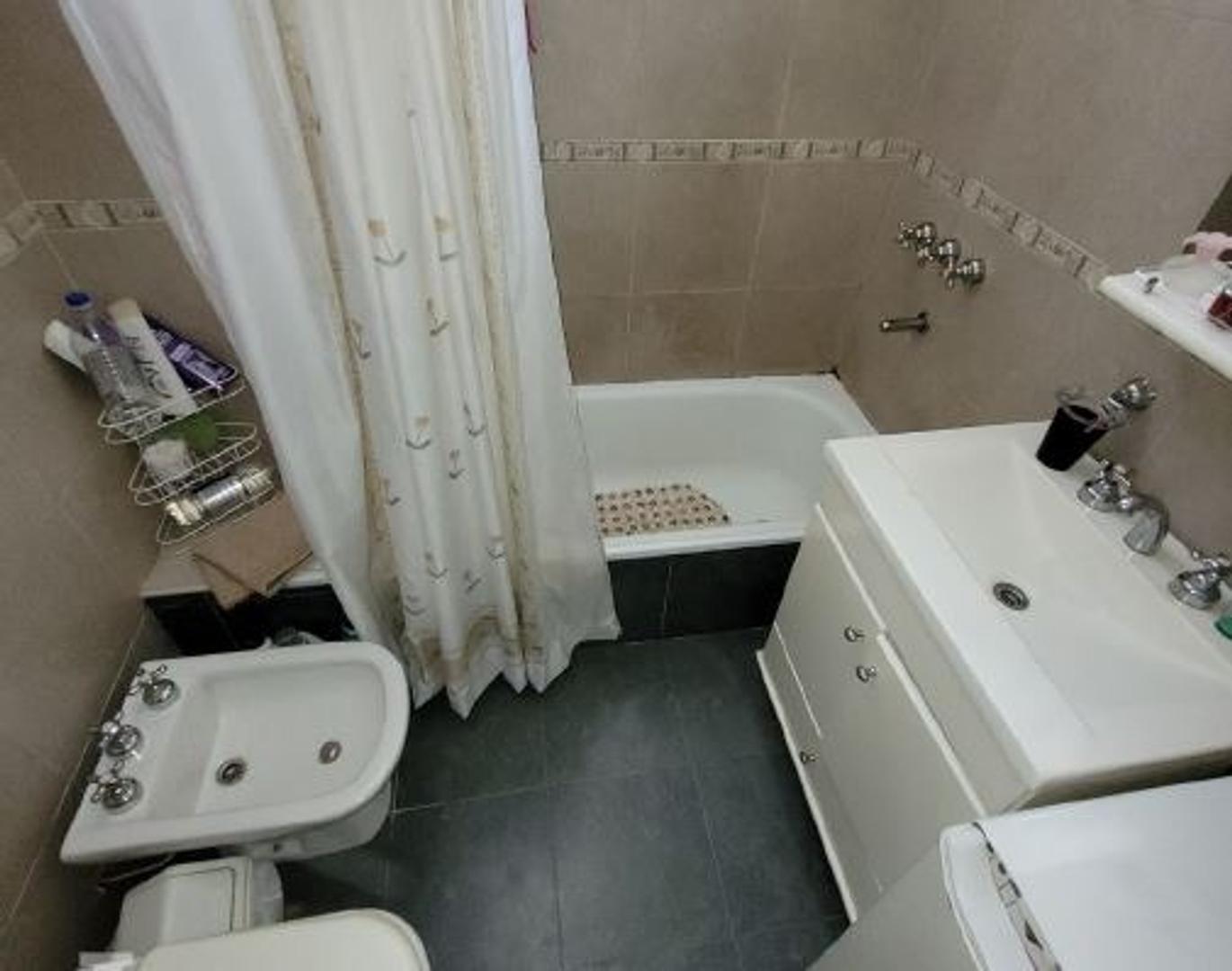 Departamento 3 ambientes con 1 baño