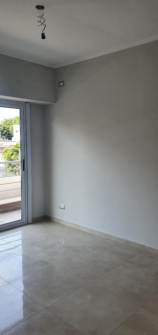 Departamento en Alquiler en Chilavert, $ 730.000