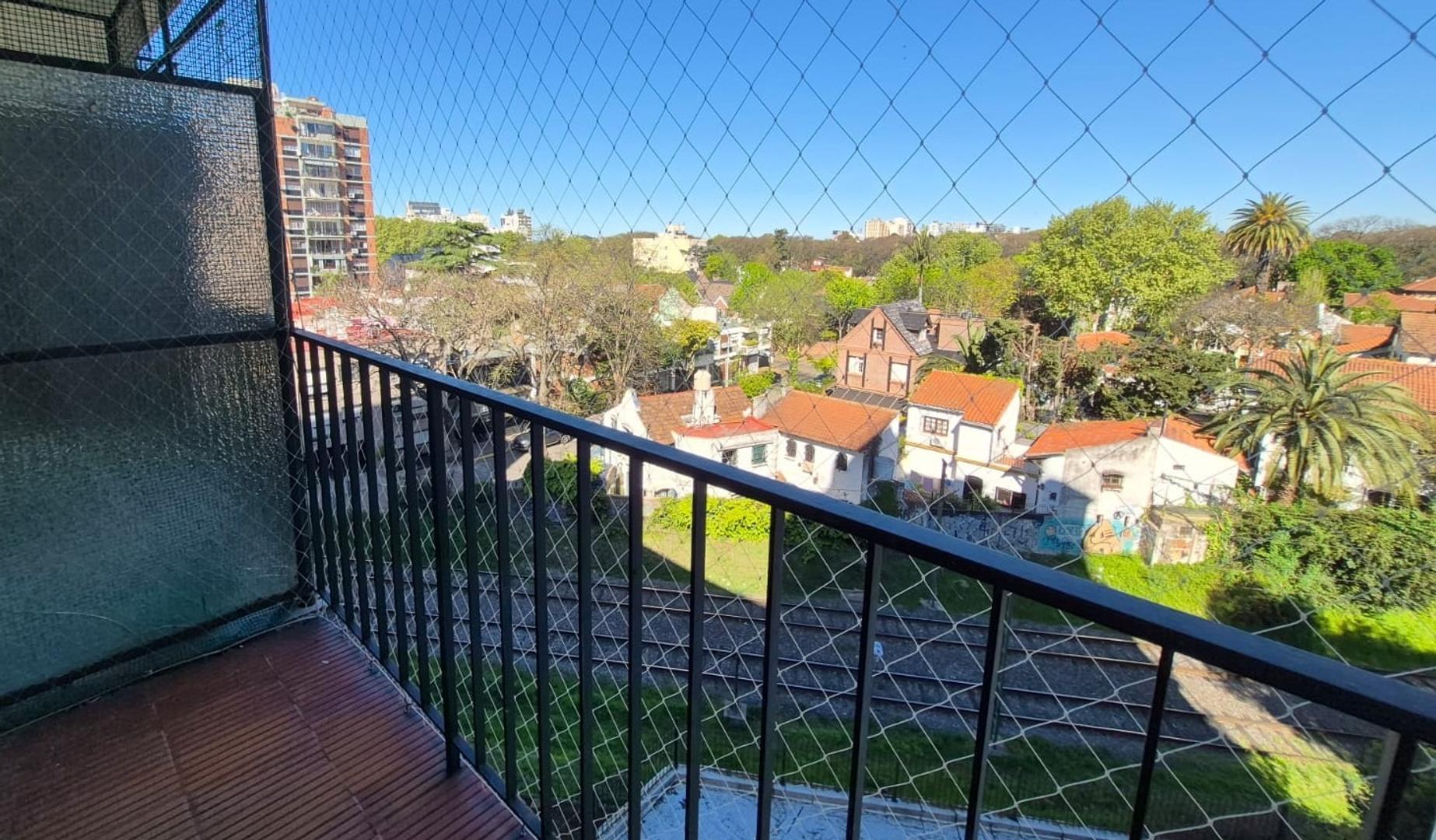 Ricardo Gutierrez 1042 , Piso 5