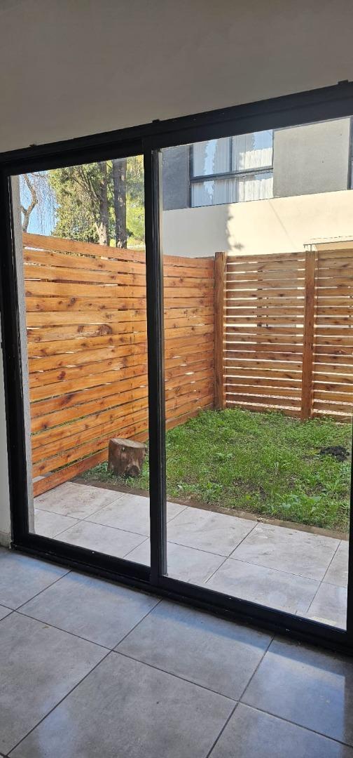 Dúplex en venta de 3 dormitorios c/ cochera en Hurlingham