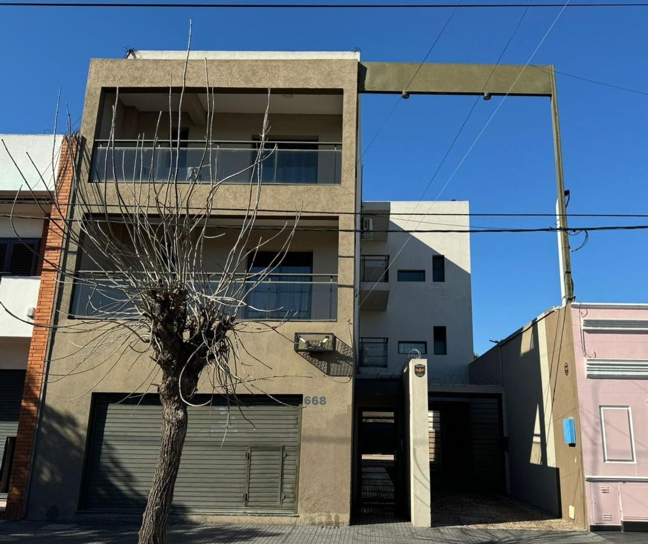 VENTA DE COCHERA SAN NICOLAS DE LOS ARROYOS