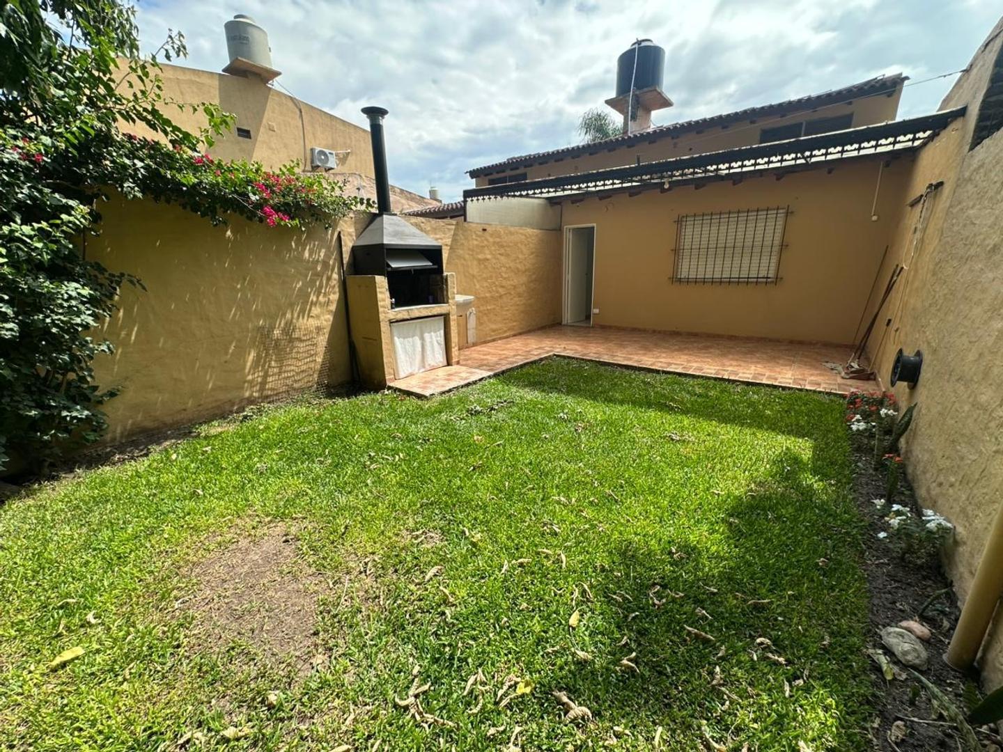 Casa tipo ph en alquiler Boulogne