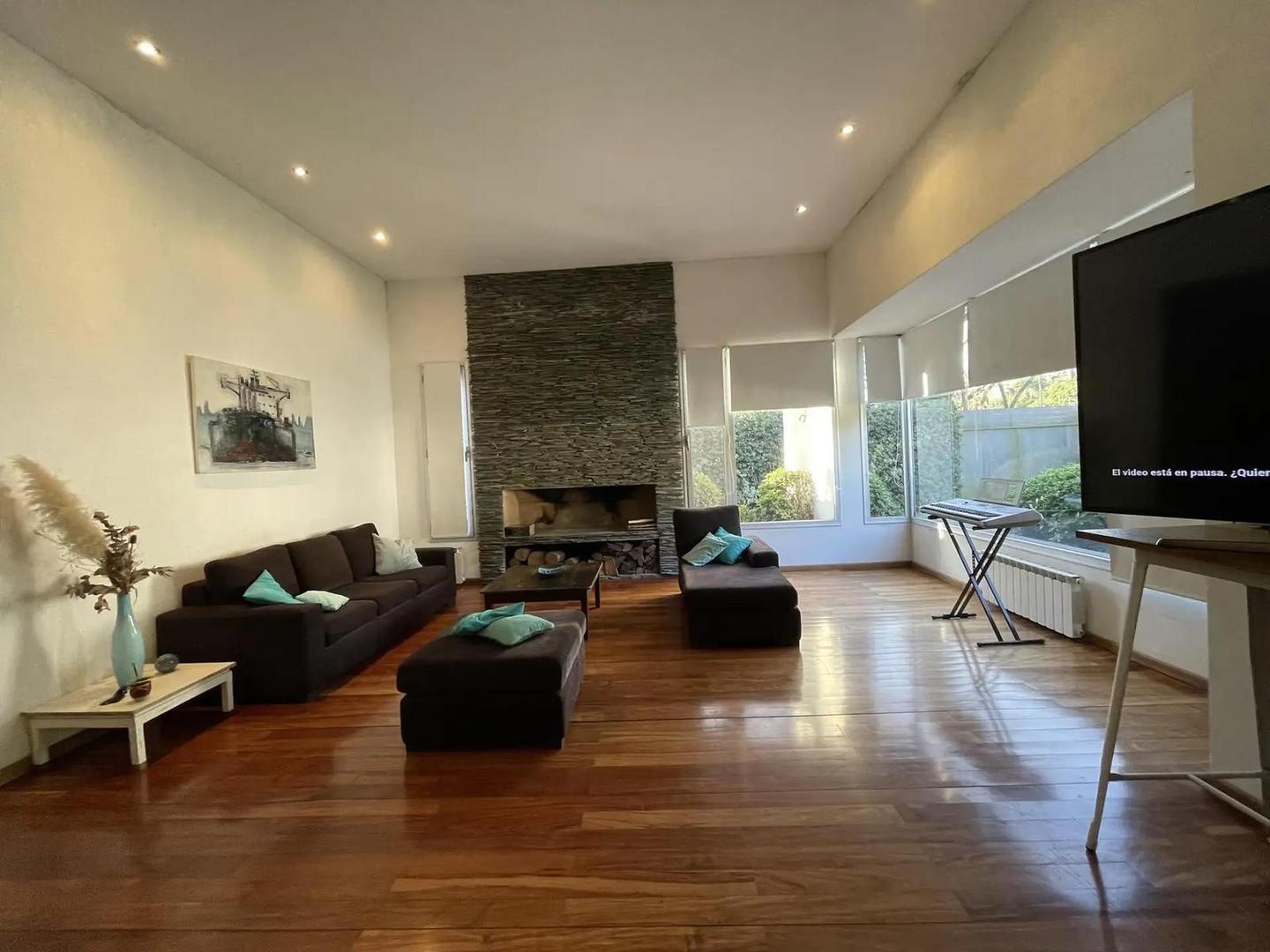 Casa en Venta al Este