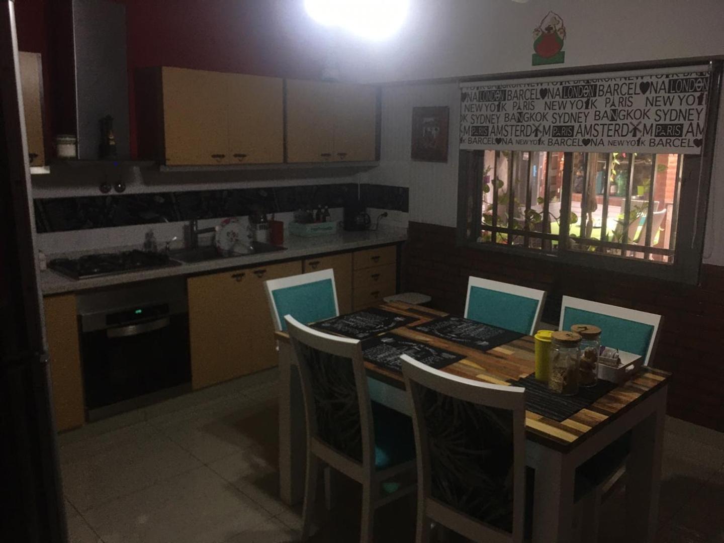 DUPLEX 4 AMBIENTES EN VILLA LUZURIAGA