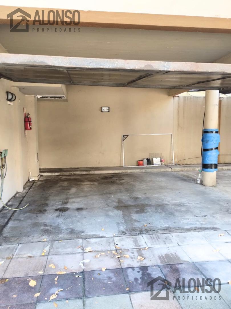 Cochera cubierta en venta – Resistencia 593, Lanús Oeste