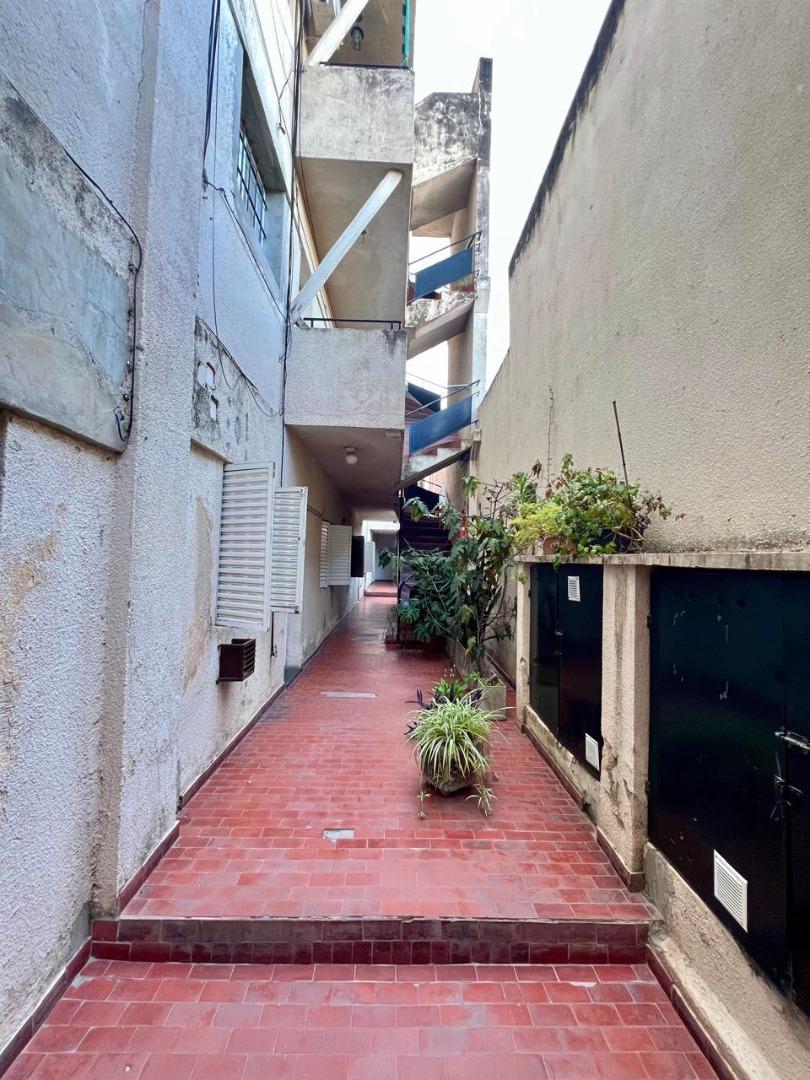 Sargento Cabral 1700, Piso 2