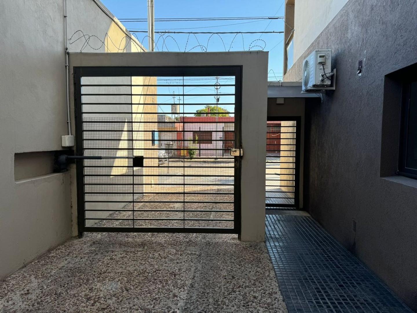 VENTA DE COCHERA SAN NICOLAS DE LOS ARROYOS