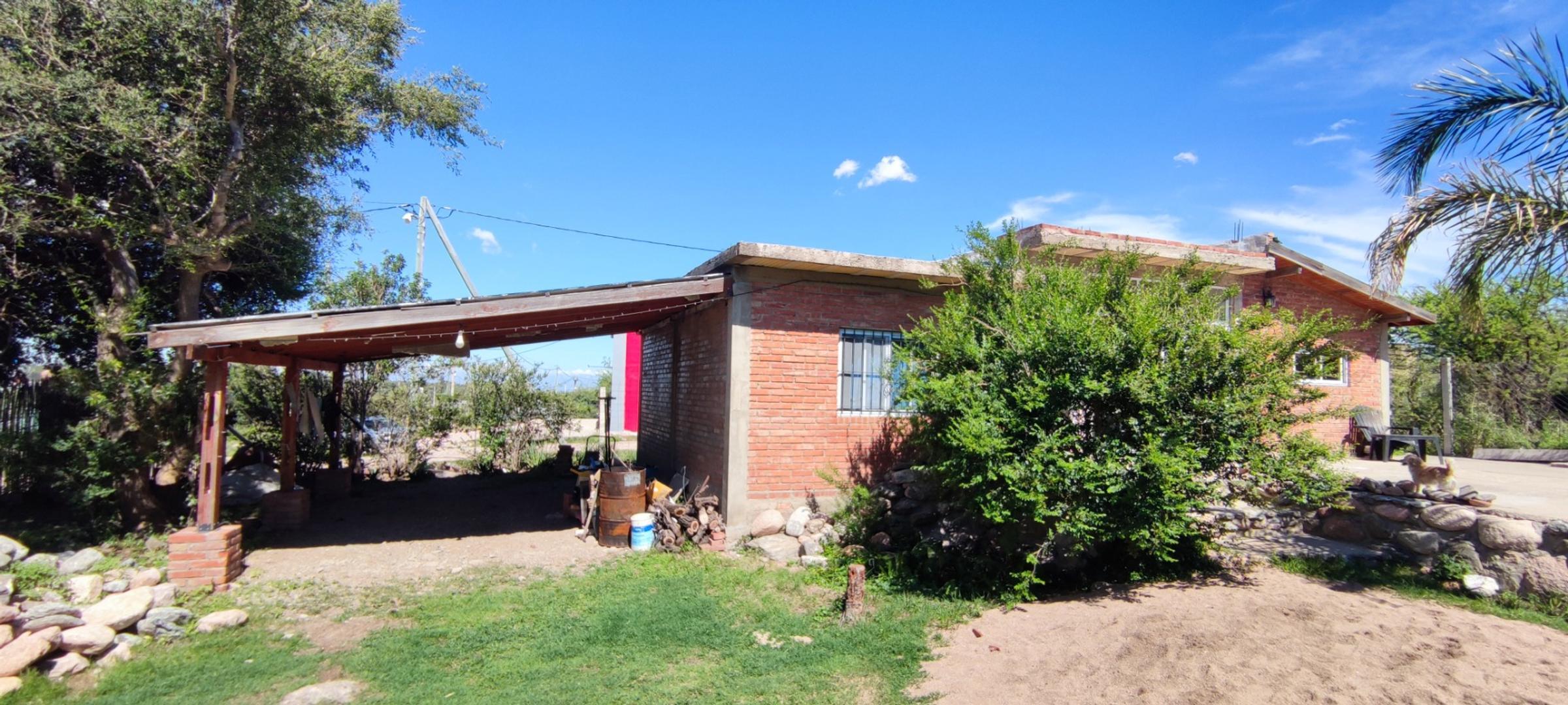 Casa en venta a mts del Arroyo Benitez, Cortaderas San Luis