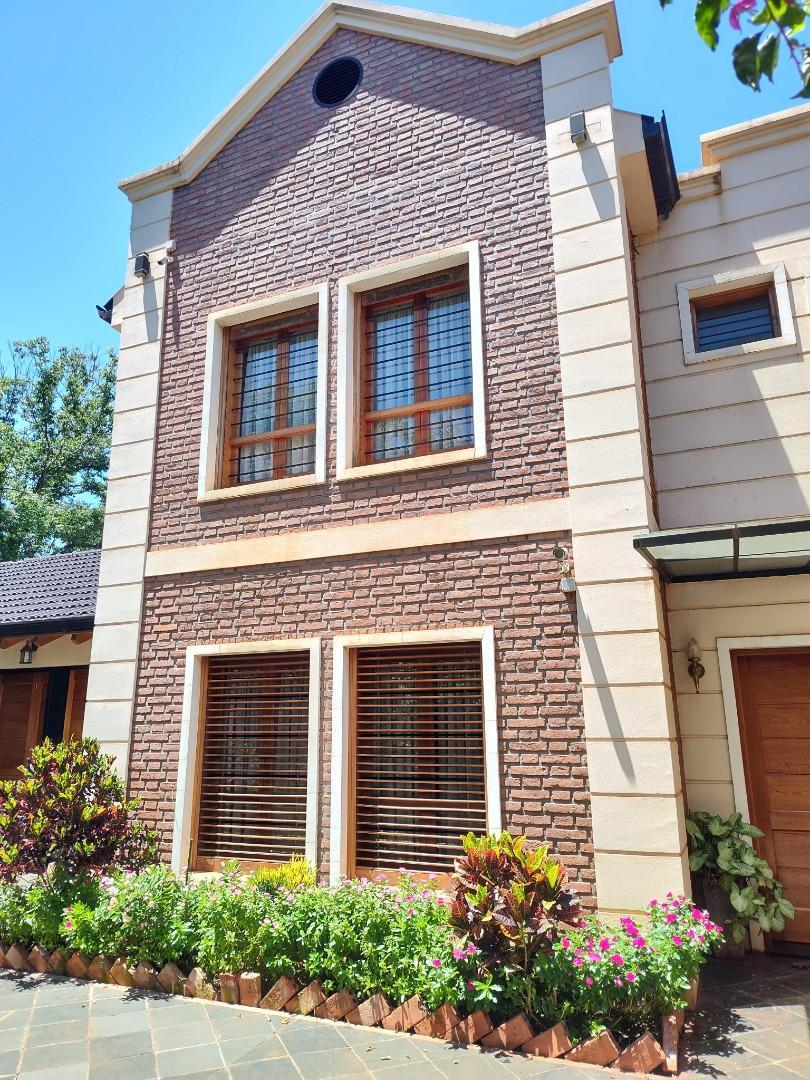 Imponente y Única Residencia en Posadas