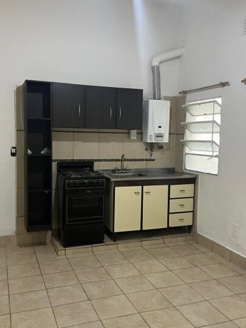 Depto Tipo Casa en Alquiler de 2 ambientes