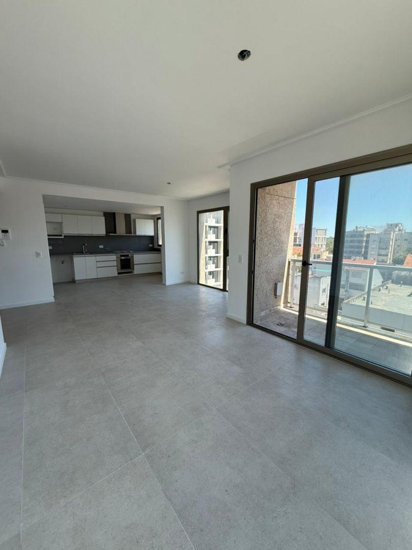 Departamento 2 ambientes a estrenar ubicado en zona Playa Grande.