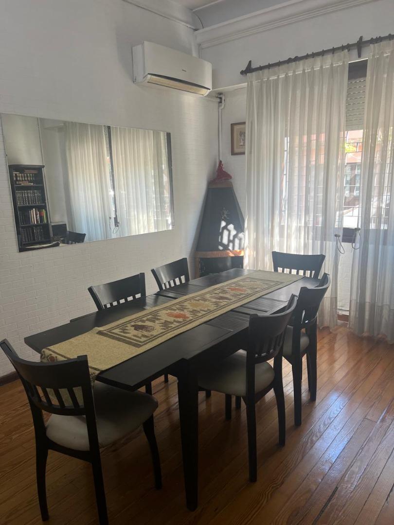 Venta Casa 4 ambientes - FLORES