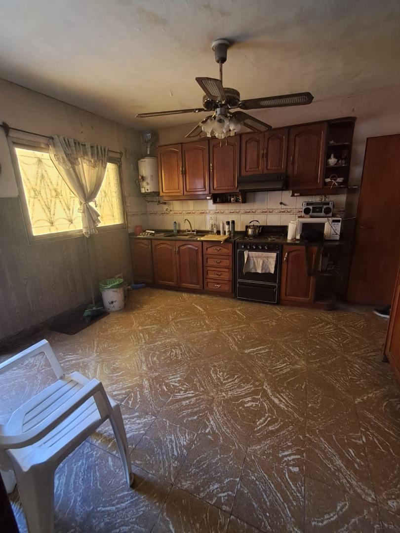 Casa 4 ambientes con 1 baño