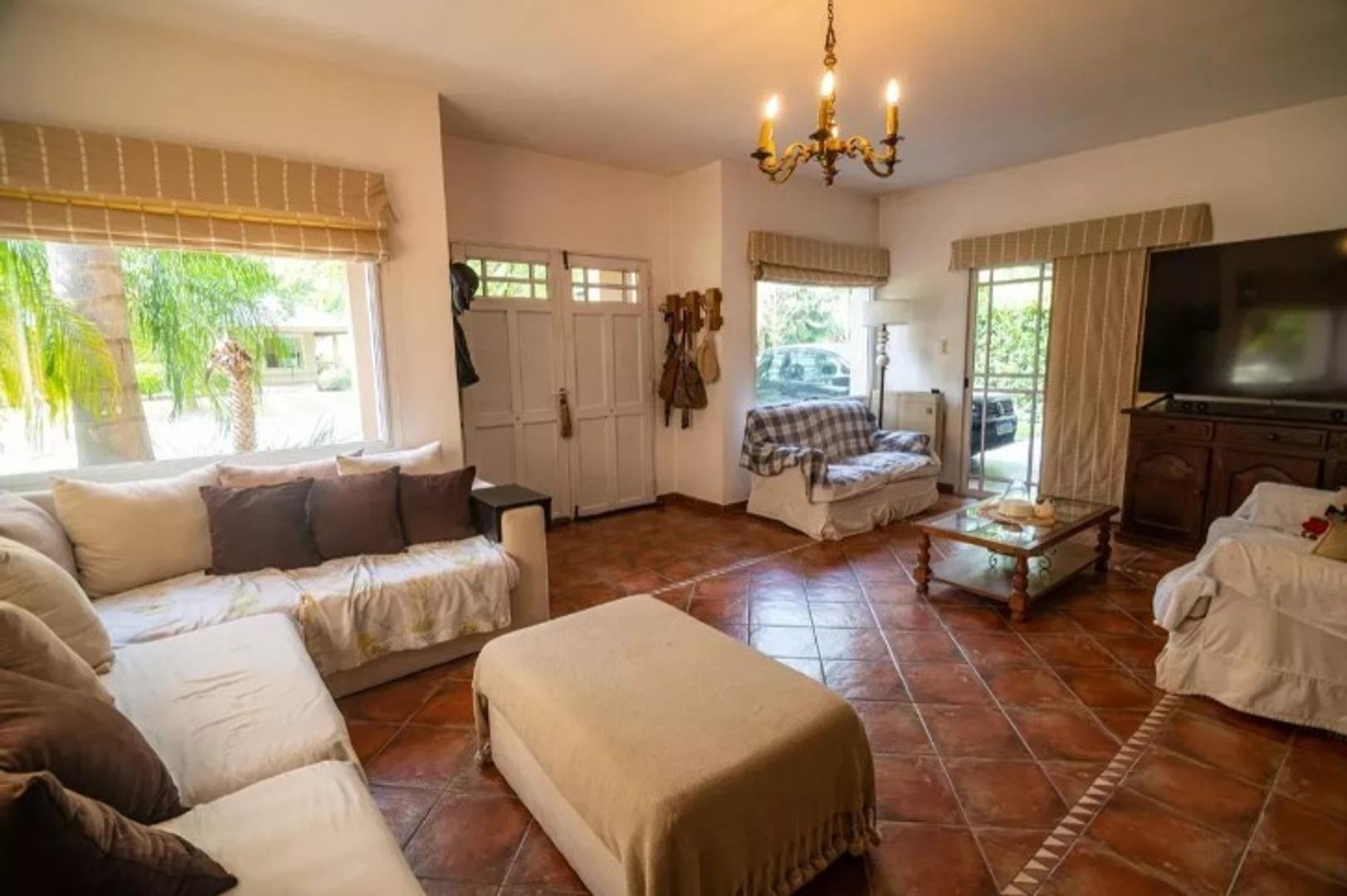 Casa en Venta de 4 dormitorios