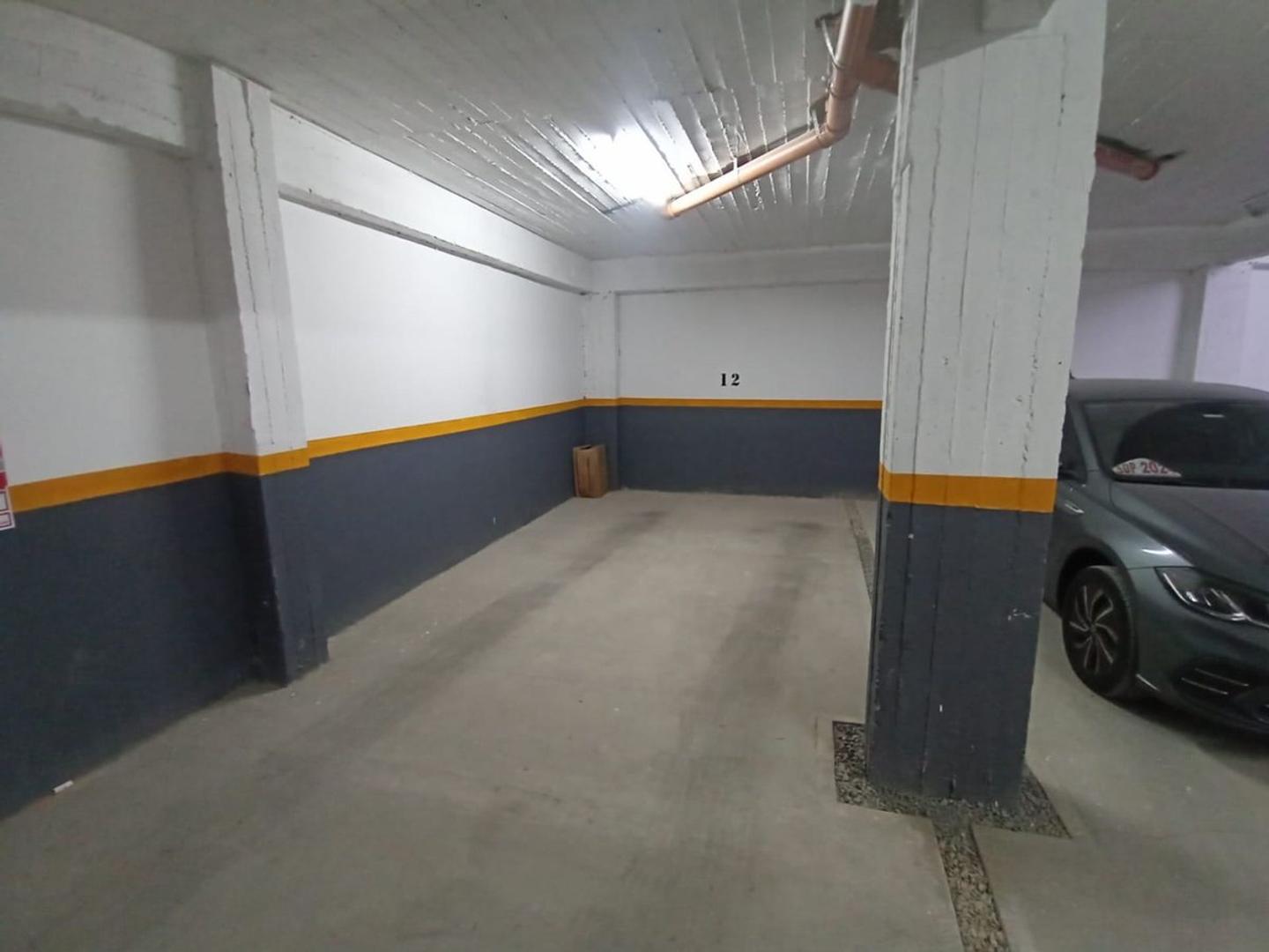 VENTA COCHERA CUBIERTA EN PB A ESTRENAR