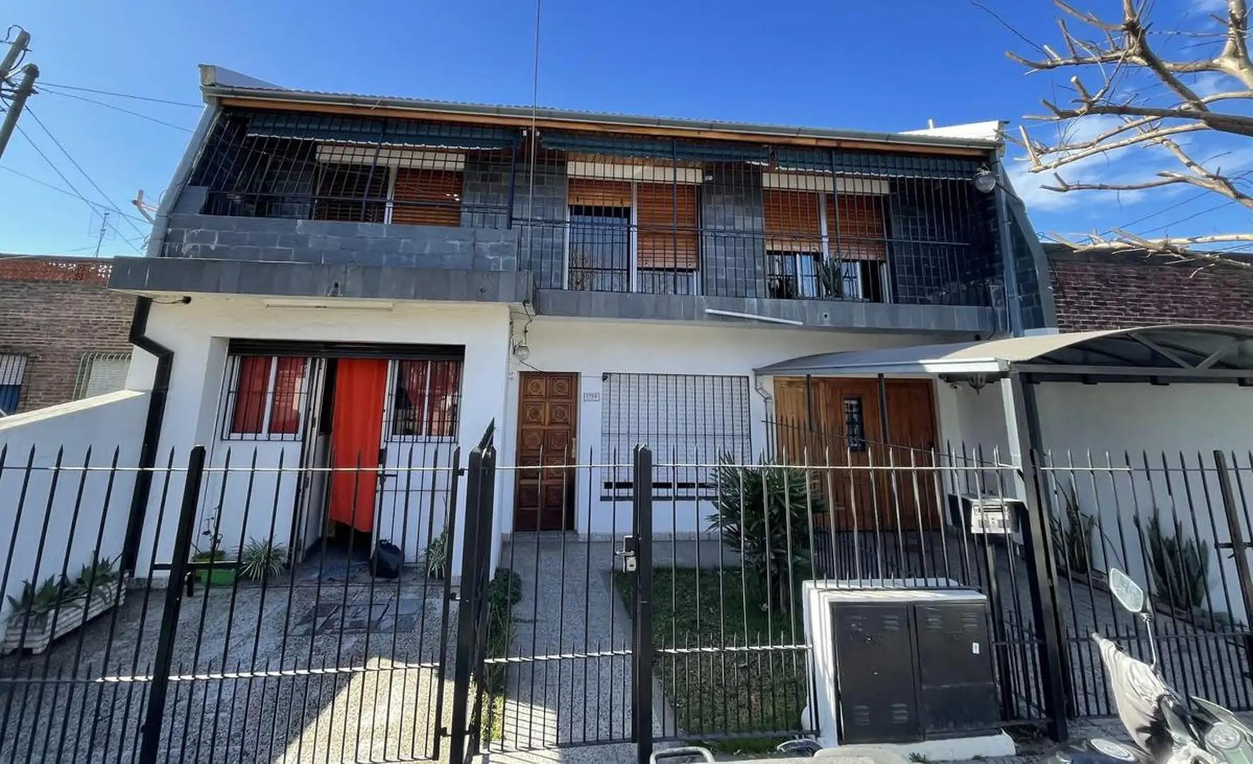 Casa en venta Nuestras Malvinas al 1700 - Monte Grande