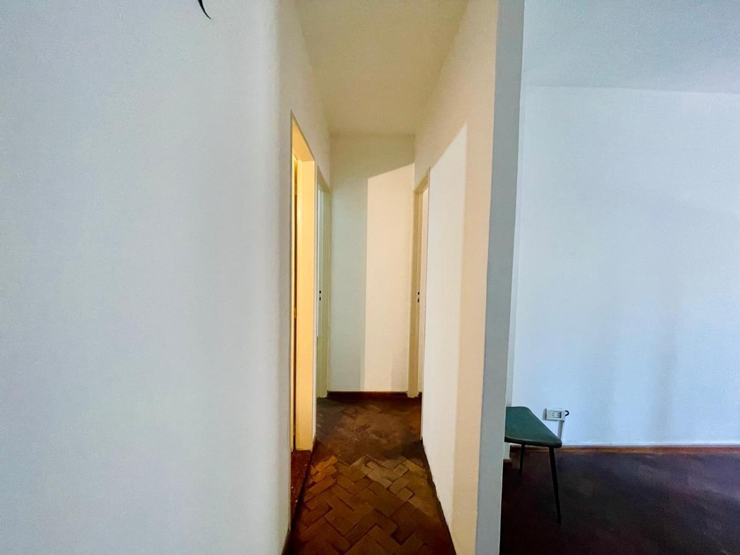 Juan Manuel De Rosas 929 , Piso 4