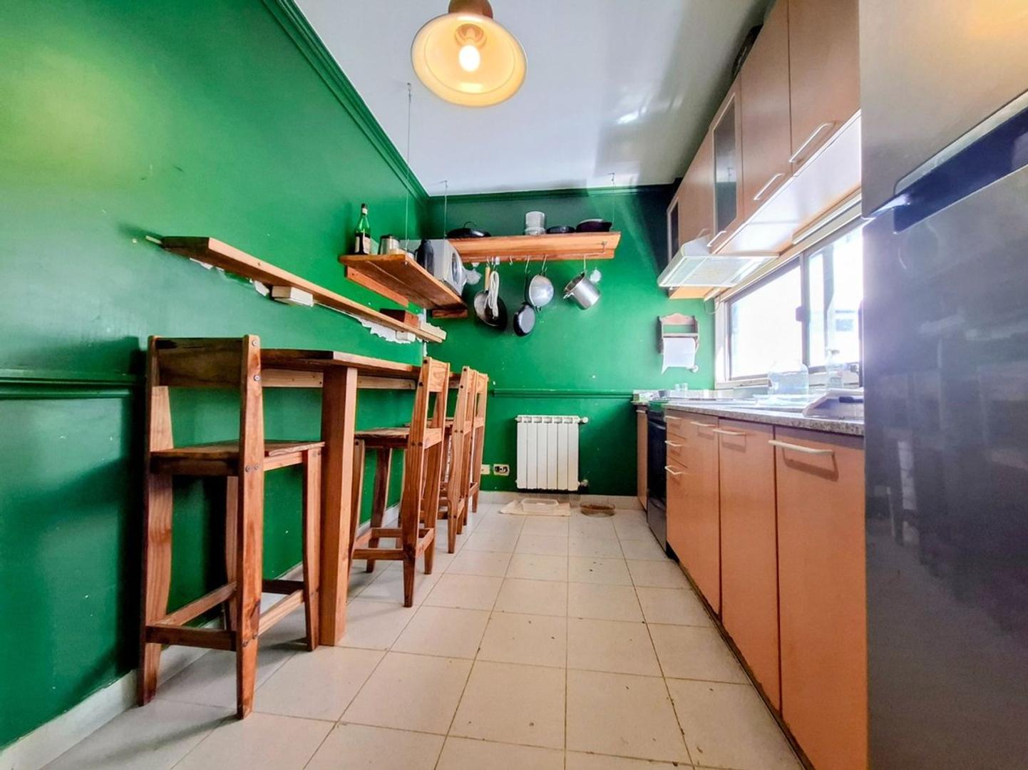 Departamento 4 ambientes con 2 baños