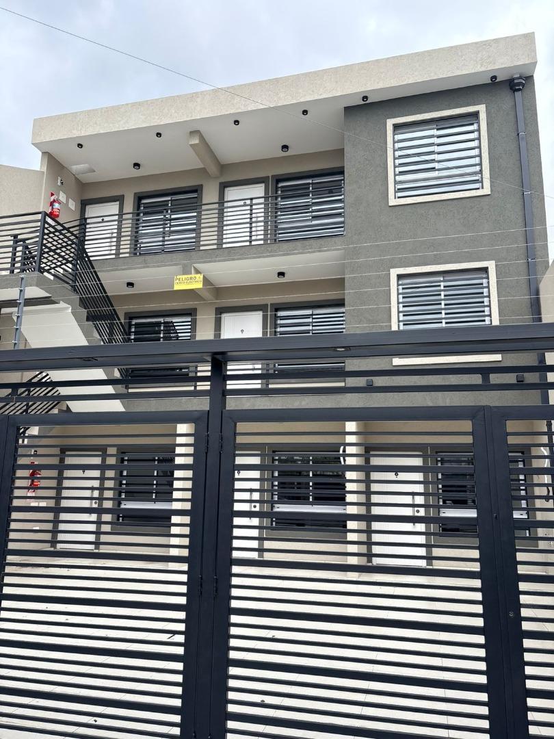 Departamento Venta 2 ambientes. Lomas del Mirador