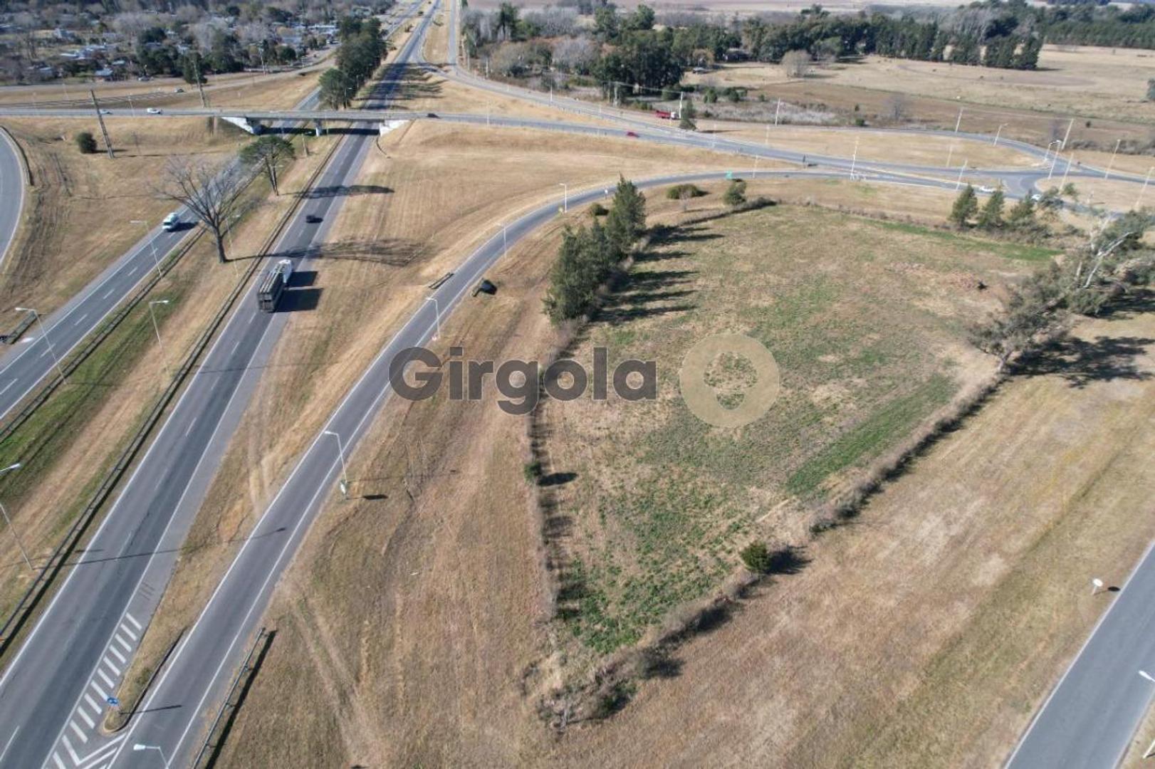 Venta Lote apto estacion de servicio Mercedes