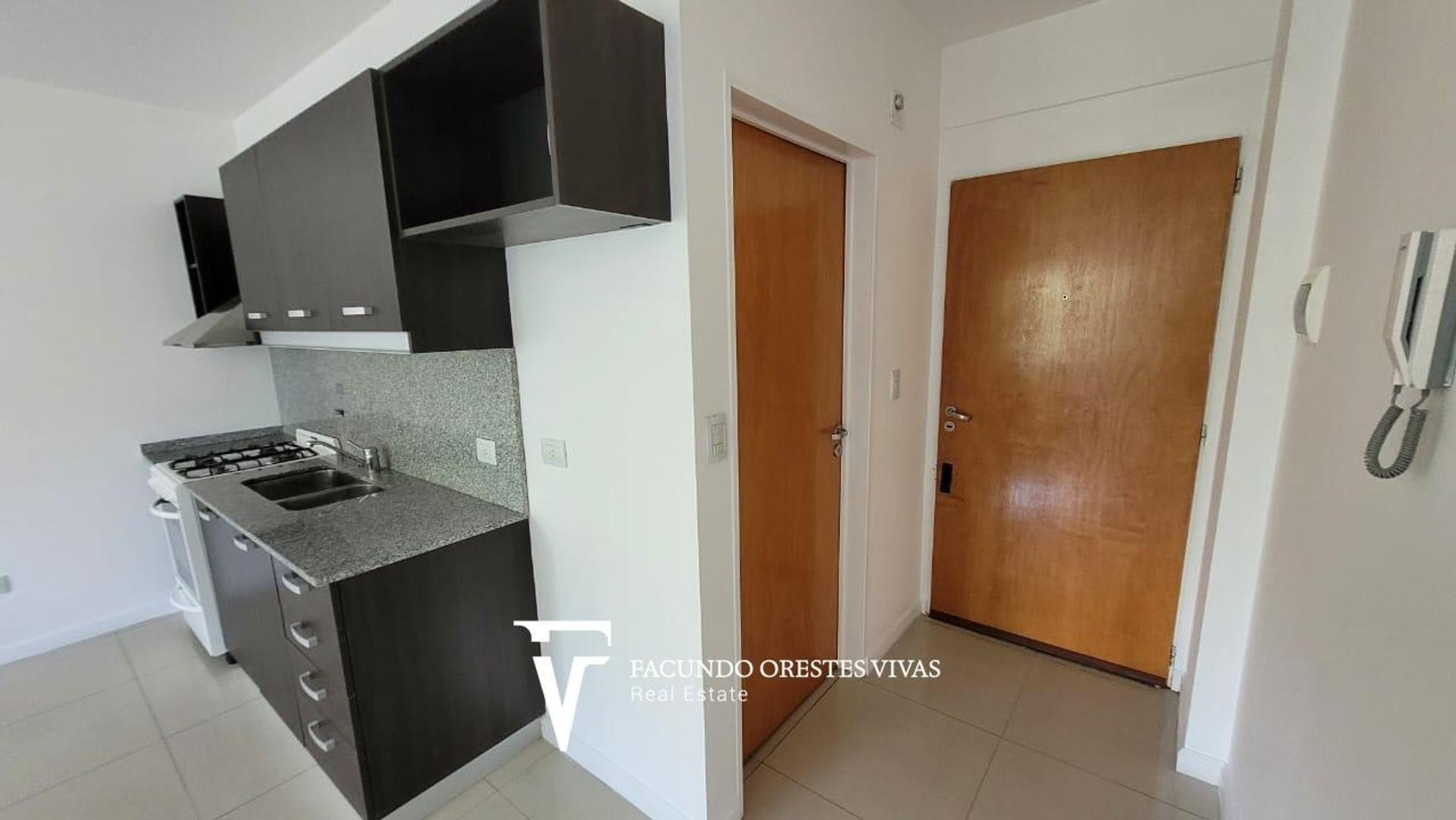 ALQUILER-MONOAMBIENTE-BALCÓN-AIRE ACONDICIONADO-LAUNDRY-COCHERA-DEVOTO