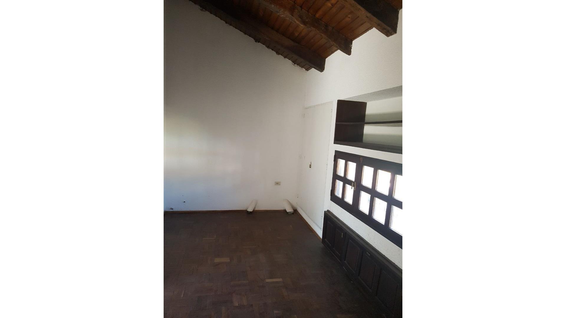 Zona tribunales - 2 plantas - 3 dormitorios ideal estudio