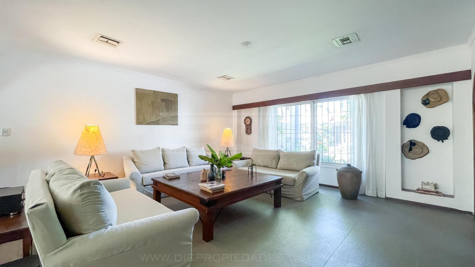 Casa en Venta de 5 dormitorios