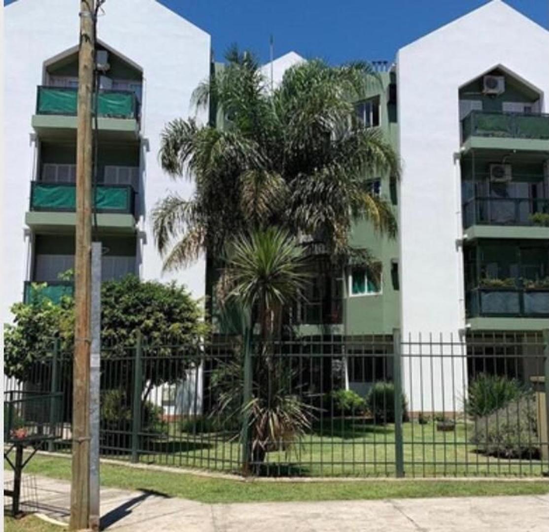 DEPARTAMENTO PLANTA BAJA 3 AMBIENTES, CON PATIO Y BALCÓN 