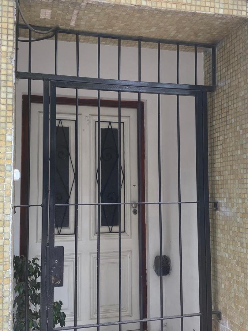 Depto Tipo Casa en Venta de 5 ambientes