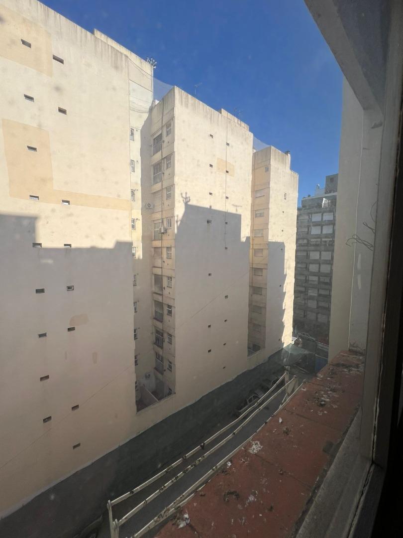 Almirante Brown 2150