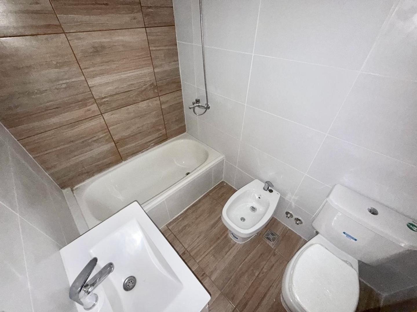 Tte. Fernández 3510