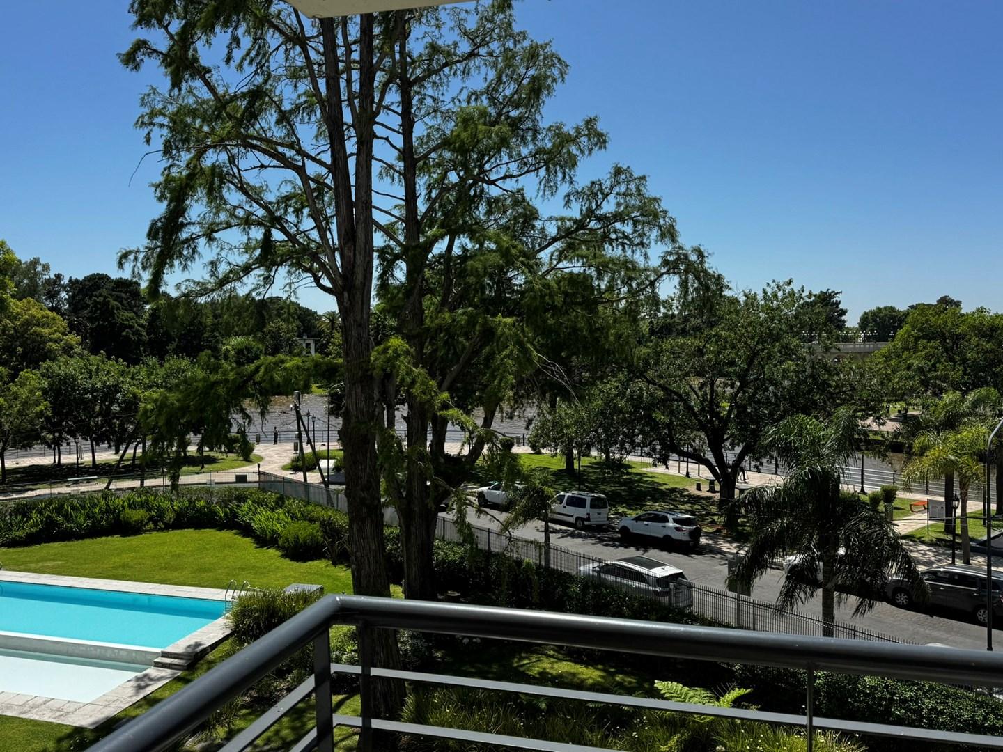 Departamento en Alquiler con 2 cocheras