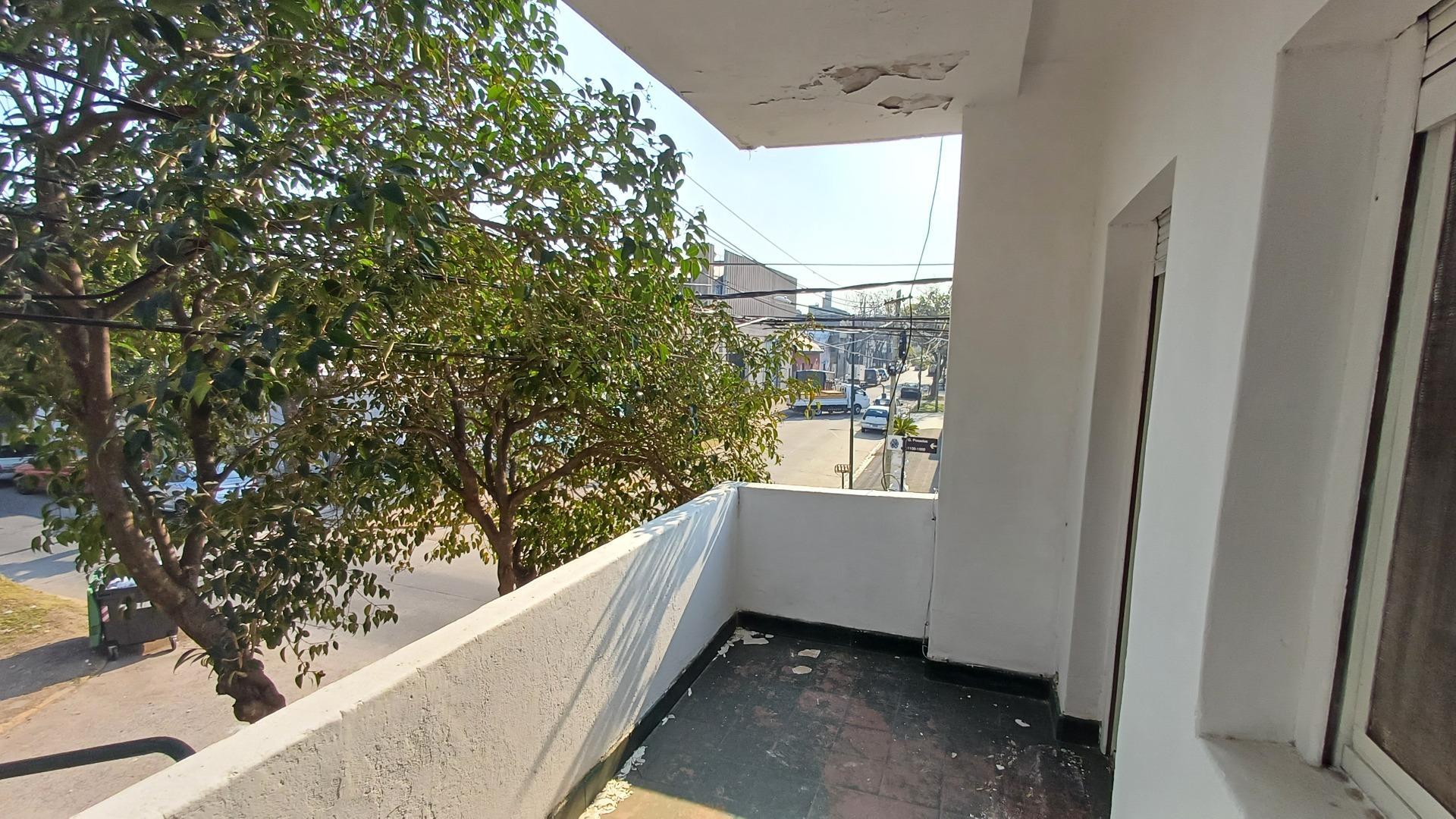 Departamento en venta 2 ambientes en Beccar