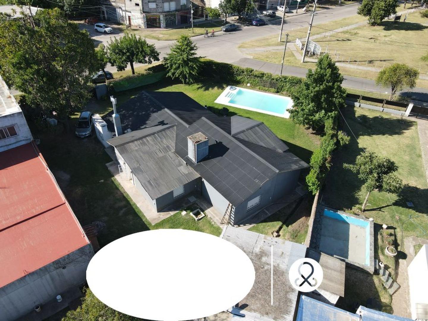 Casa quinta en venta en Francisco Alvarez CENTRO