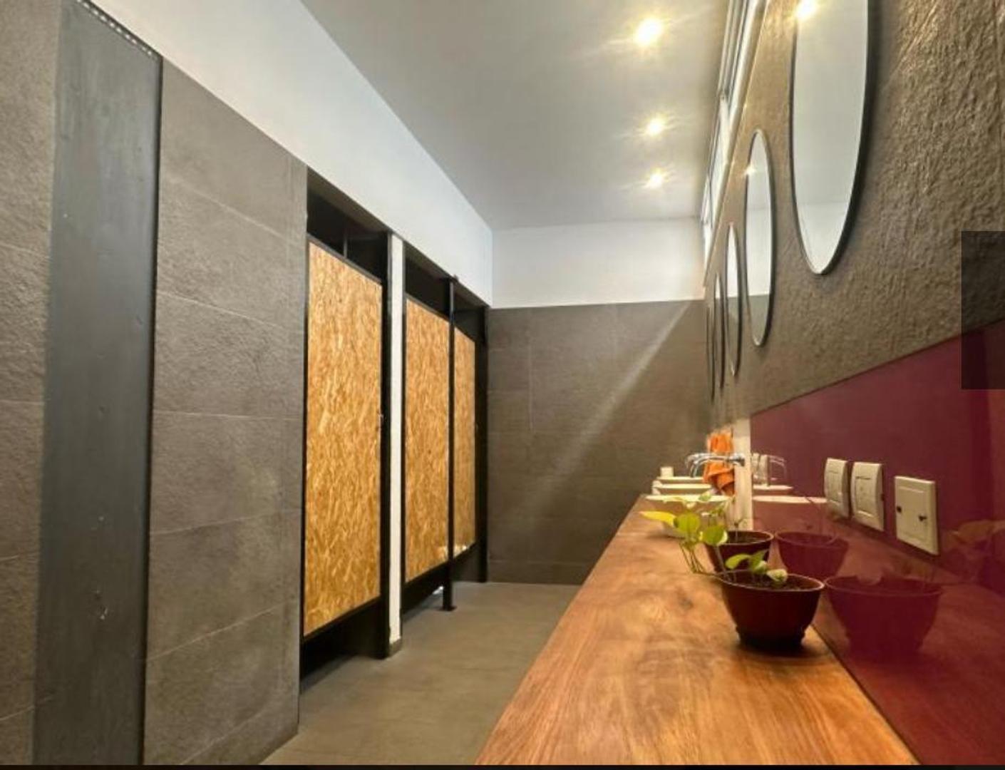 ALQUILER CASA 12 AMB. 8 DORM.5 BAÑOS AMOB.RECOLETA